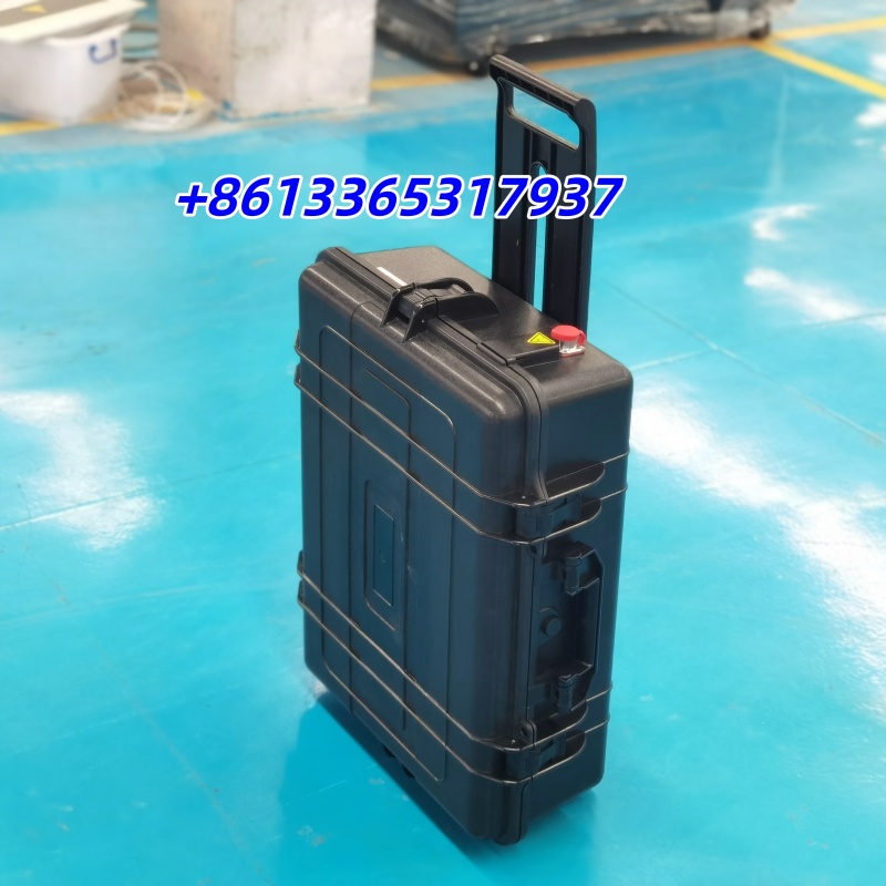 آلة تنظيف بالليزر محمولة بقوة  - مراجعة Portable Laser Rust Removal وسعره
