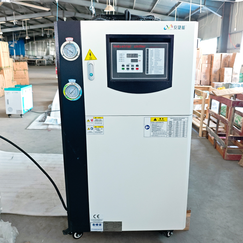 وحدة تبريد مياه صناعية صغيرة ج - مراجعة Laser Chiller Water Cooler وسعره