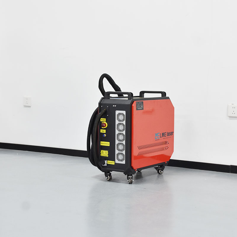 آلة تنظيف بالليزر مبردة بالهوا - مراجعة Industrial Laser Cleaner وسعره